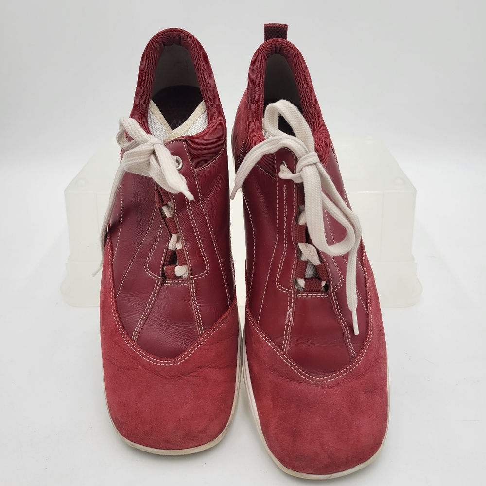 Anne Klein Red Lace up Sneaker Possible Suede Size 10 Rubber Sole